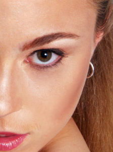 touch up in photoshop - removing blemishes in under eye bags